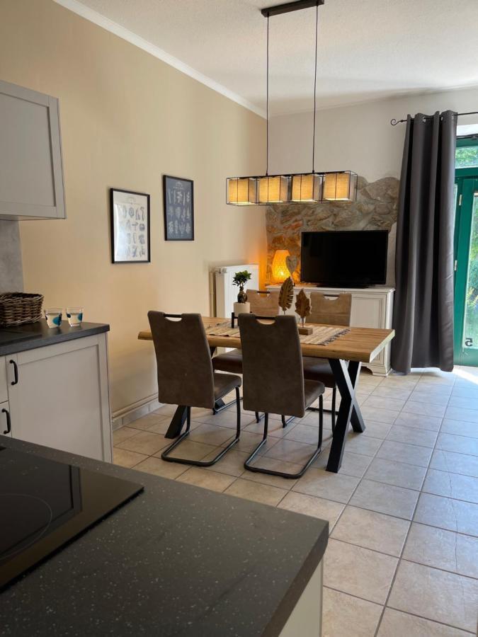 Naturnahes, Neu Moebl.Apartment, Hundefreundlich Neu Gaarz Exterior foto